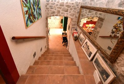 otmjeni-stan-u-uredjenoj-starogradskoj-palaci-iz-15-stoljeca_12