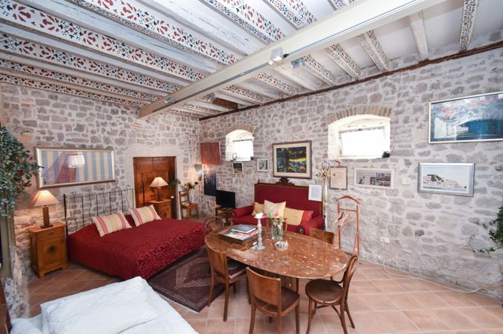 Image No.21-3 Bed Apartment for sale