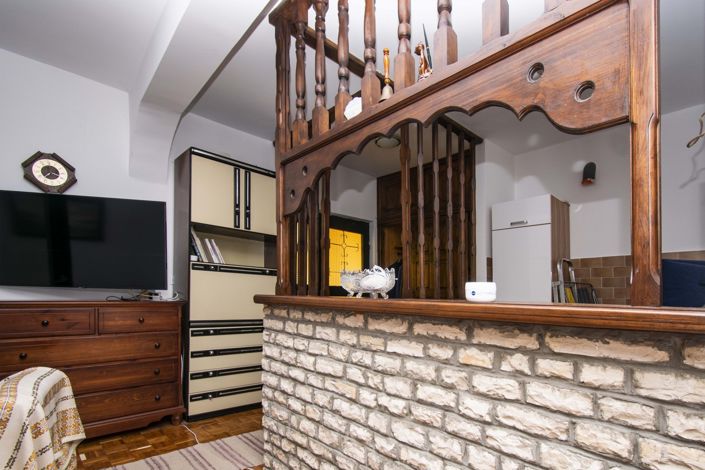 Image No.18-5 Bed Townhouse for sale