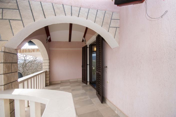 Image No.4-5 Bed Townhouse for sale
