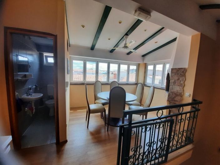 Image No.2-4 Bed Townhouse for sale