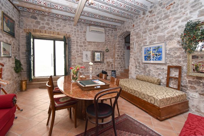 Image No.9-1 Bed Commercial for sale