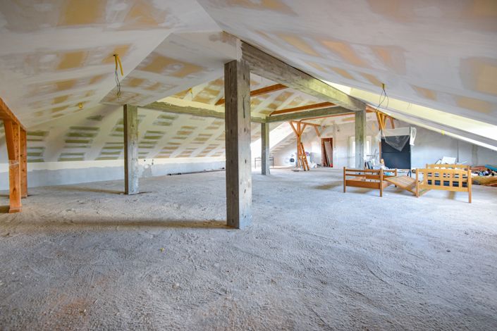 Image No.15-20 Bed Commercial for sale