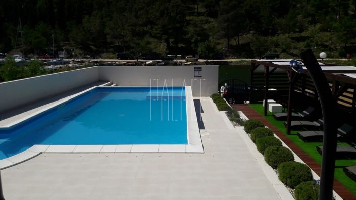 Image No.8-Villa de 6 chambres à vendre à Šibenik-Knin
