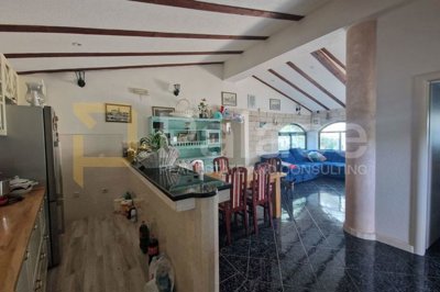 seget-vranjica-prekrasna-apartmanska-kuca_14