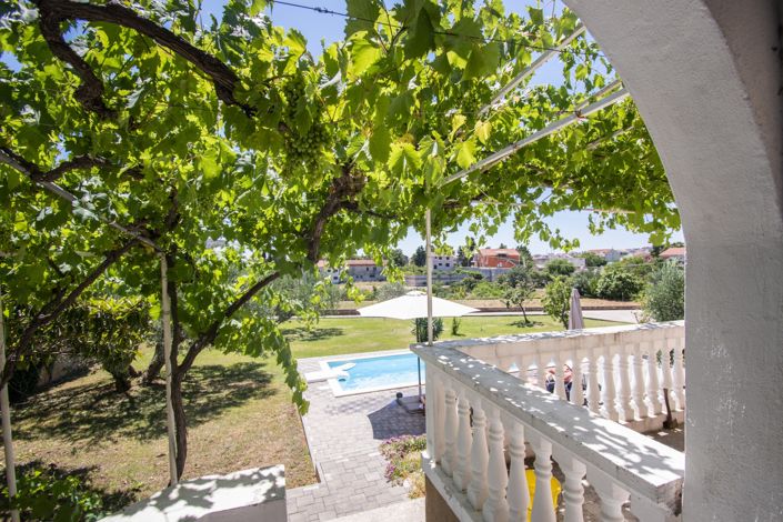 Image No.23-6 Bed House for sale