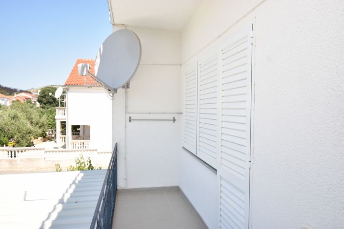 Image No.16-9 Bed House for sale
