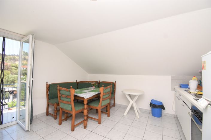 Image No.21-9 Bed House for sale