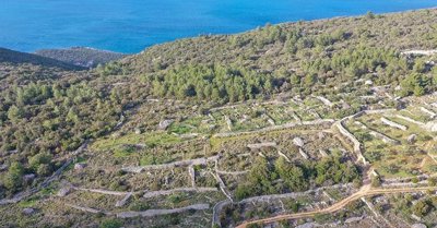 izuzetno-zemljiste-s-uvjetima-gradnje-10560-m-hvar-gdinj_7