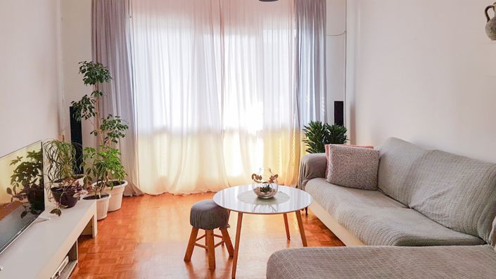 Image No.18-7 Bed House for sale