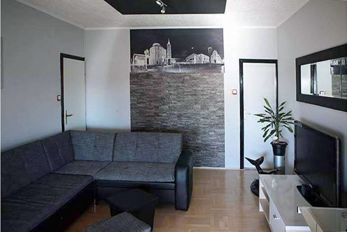 Image No.7-7 Bed House for sale