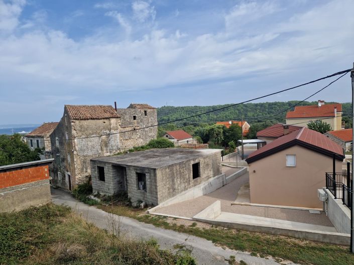Image No.5-4 Bed House for sale