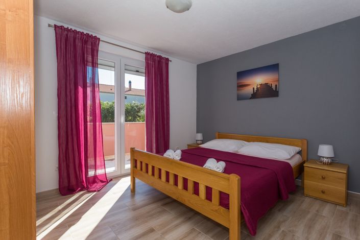 Image No.9-9 Bed Villa for sale