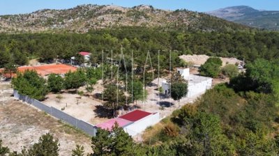 prilika-gradjevinsko-zemljiste-s-roh-bau-objektom-drnis_10