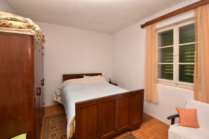 Image No.8-3 Bed House for sale