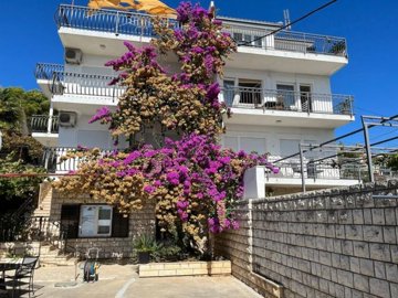 trogir-predivna-kuca-s-10-apartmana-prilika_5