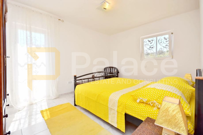 Image No.4-4 Bed House for sale