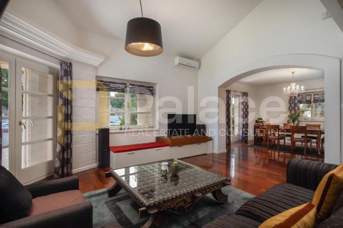 Image No.9-7 Bed House for sale
