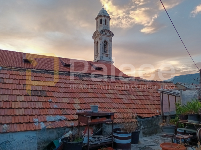 Image No.4-6 Bed House for sale