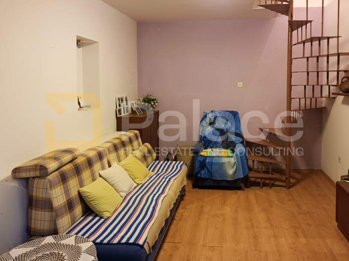 Image No.7-6 Bed House for sale