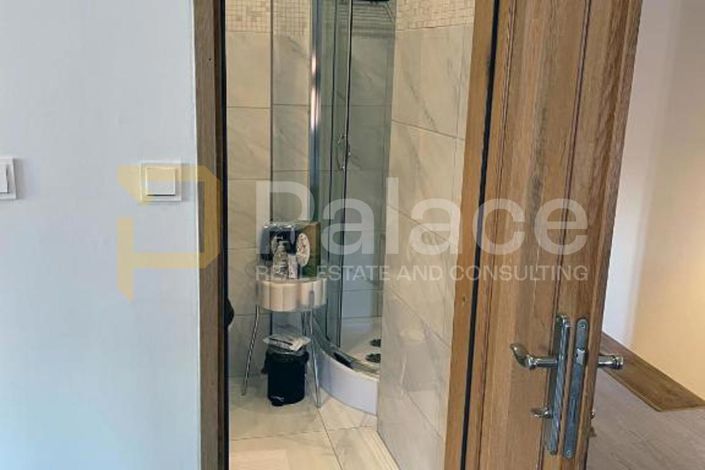 Image No.17-5 Bed House for sale