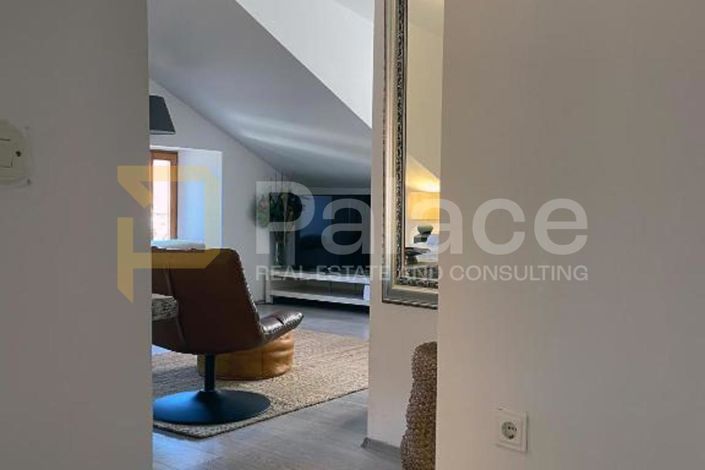Image No.25-5 Bed House for sale