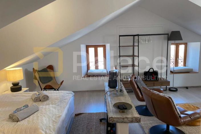 Image No.28-5 Bed House for sale