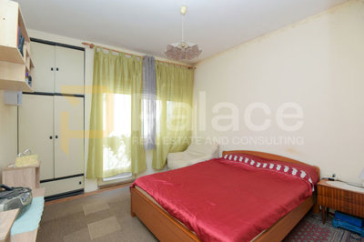 kuca-s-tri-stana-na-odlicnoj-lokaciji-u-gradu-sibenik_10