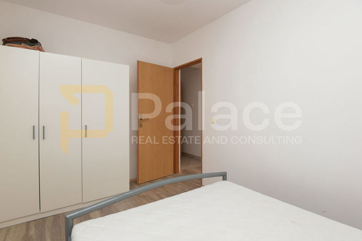 Image No.21-6 Bed House for sale