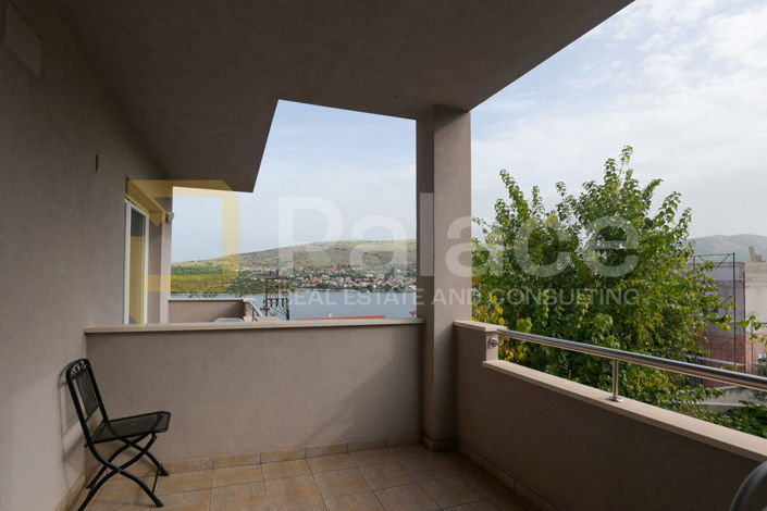 Image No.25-6 Bed House for sale