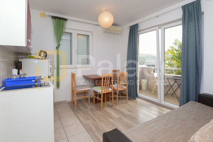 Image No.28-6 Bed House for sale