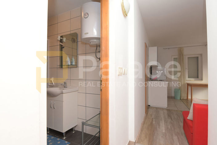 Image No.4-6 Bed House for sale