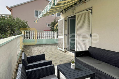 dvosoban-apartman-pakostane-300m-od-mora-60m2_1