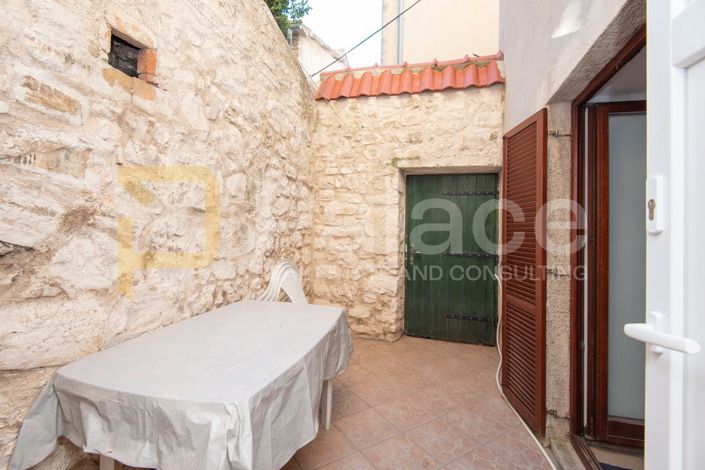 Image No.11-5 Bed House for sale