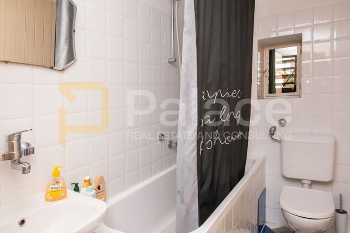 Image No.16-5 Bed House for sale