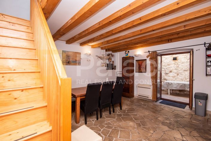Image No.4-5 Bed House for sale