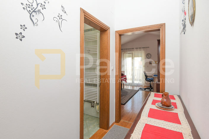 Image No.17-3 Bed House for sale