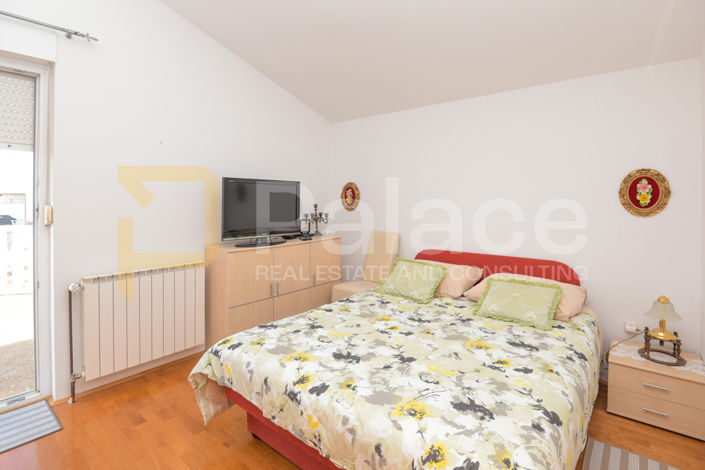 Image No.20-3 Bed House for sale