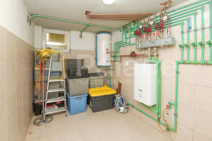 Image No.25-3 Bed House for sale