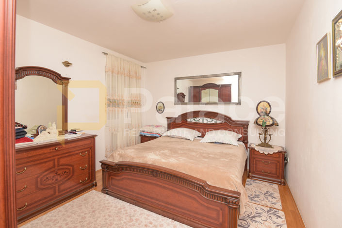 Image No.7-3 Bed House for sale
