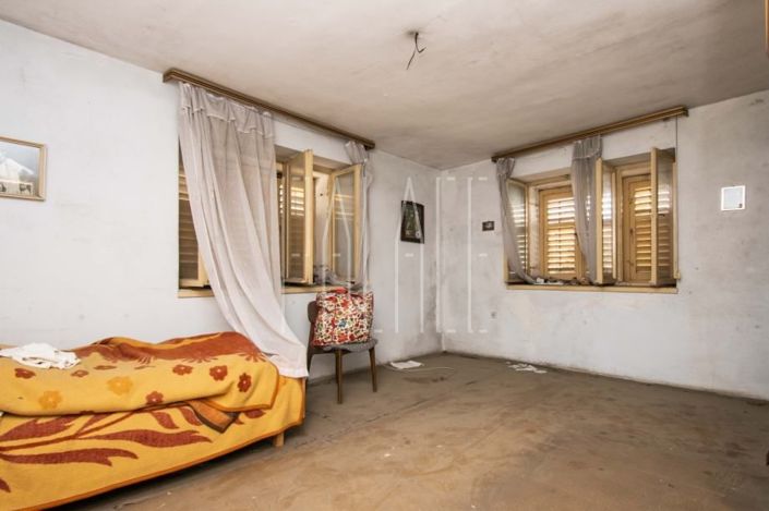 Image No.7-5 Bed Townhouse for sale