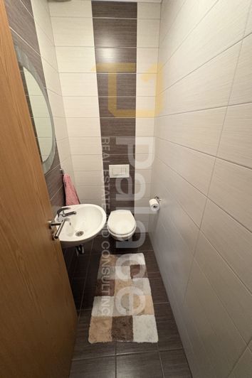 Image No.10-10 Bed House for sale