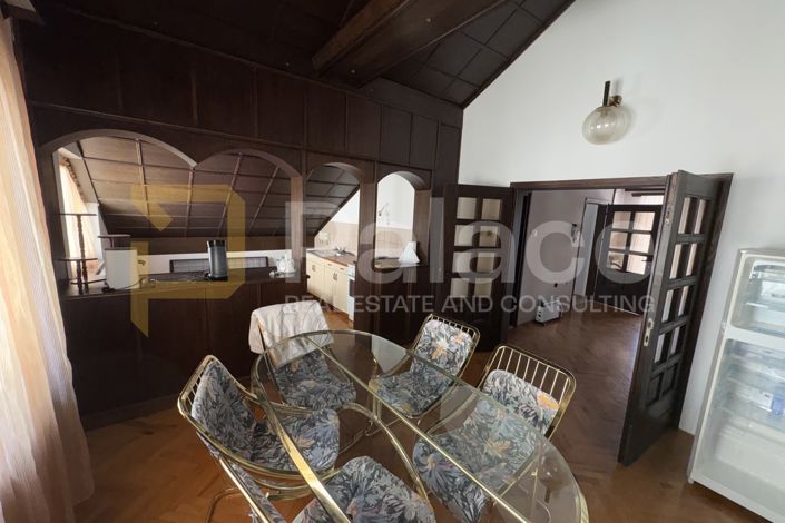Image No.15-10 Bed House for sale