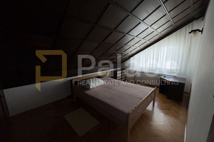 Image No.17-10 Bed House for sale