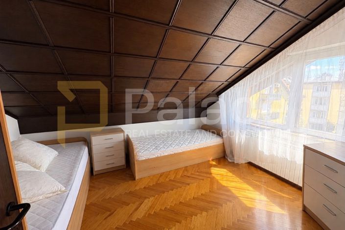 Image No.19-10 Bed House for sale