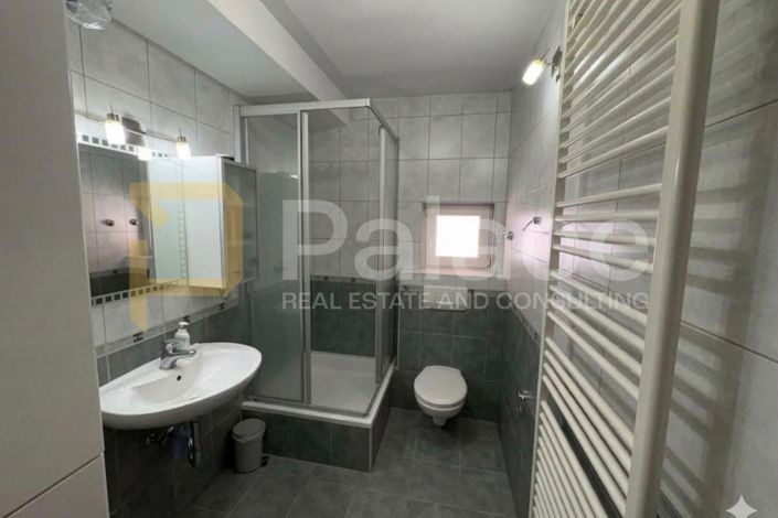 Image No.9-10 Bed House for sale
