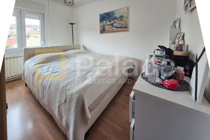 Image No.11-2 Bed House for sale