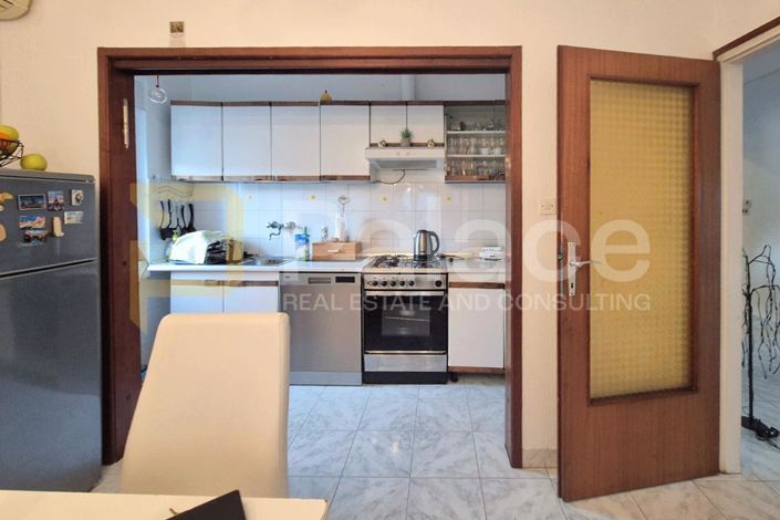 Image No.7-2 Bed House for sale