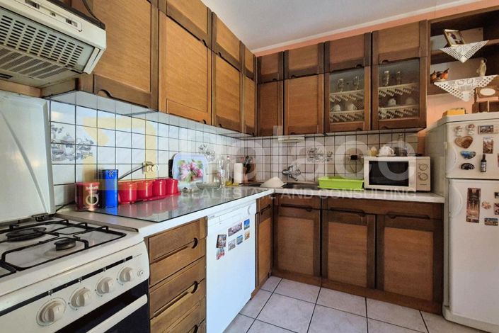Image No.11-3 Bed Apartment for sale