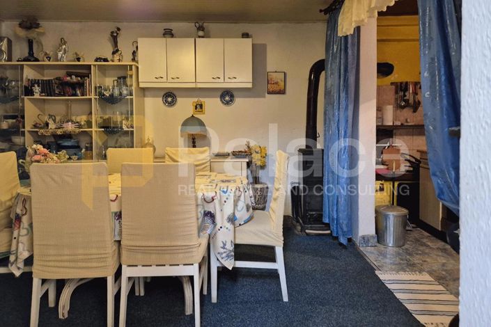 Image No.10-3 Bed House for sale